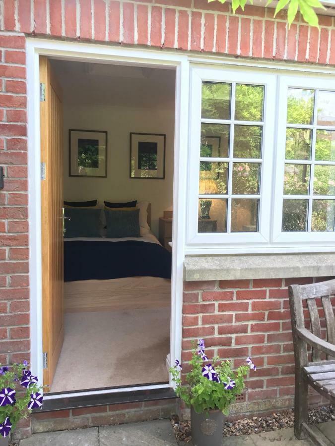 Garden Room Wallingford Exterior photo